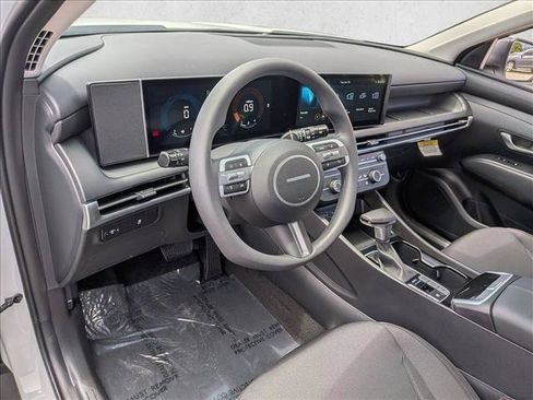 New 2026 Hyundai Tucson SE FWD image 3