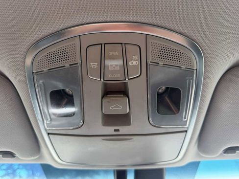 Used 2019 Hyundai Sonata Limited w/ Ultimate Package 04 FWD image 39