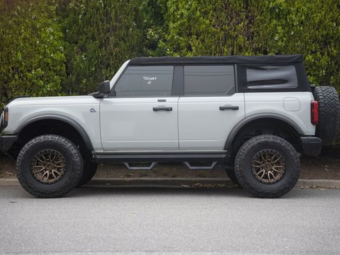 Used 2021 Ford Bronco Black Diamond AWD/4WD image 4