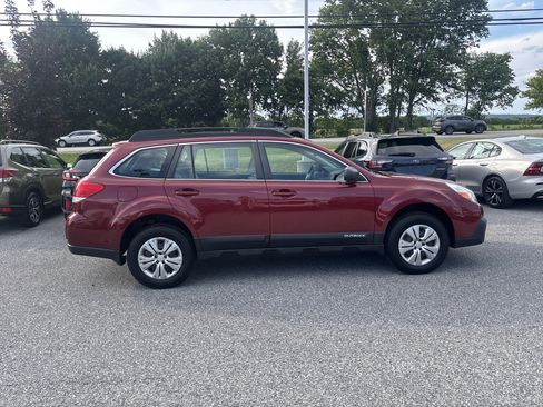 Used 2013 Subaru Outback 2.5i AWD/4WD image 25