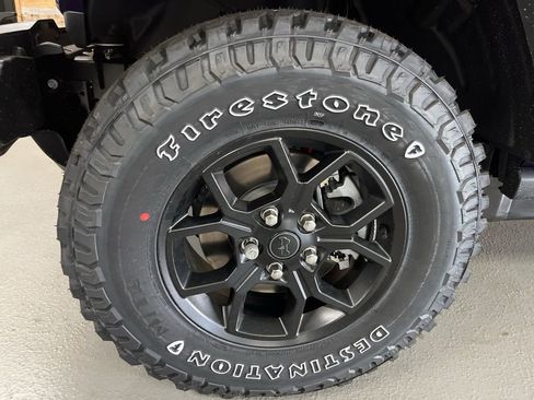 New 2026 Jeep Gladiator Willys image 5