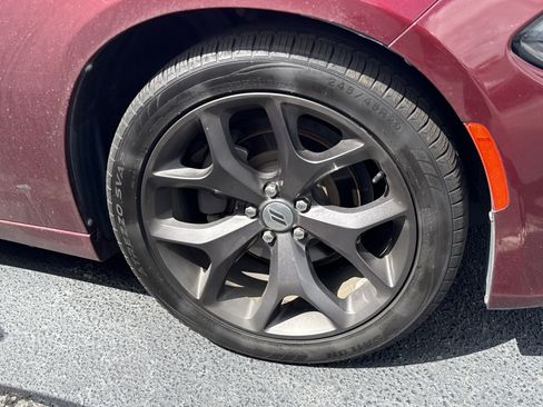 Used 2019 Dodge Charger SXT w/ Plus Group RWD image 10