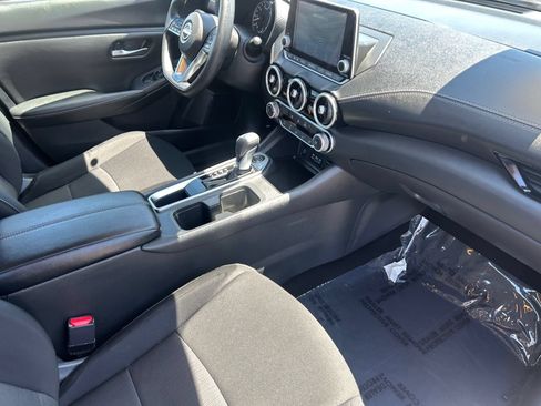 Used 2024 Nissan Sentra SV FWD image 14