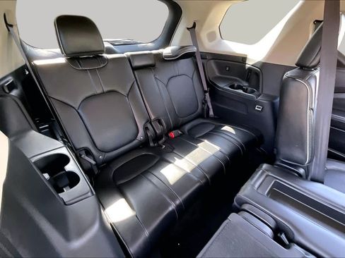 Used 2025 Honda Pilot Elite image 35