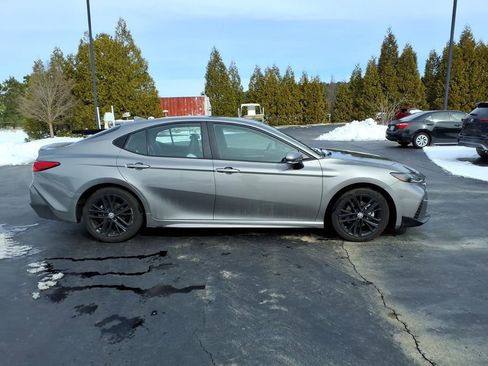 Used 2025 Toyota Camry SE w/ Multimedia Upgrade Package image 2