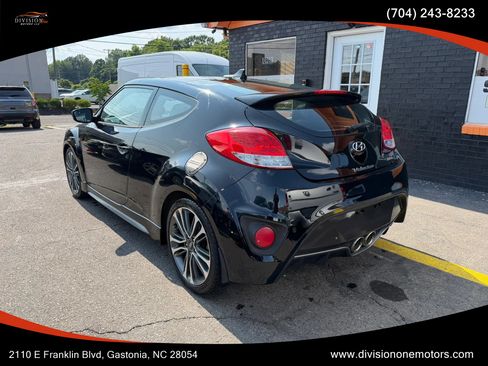 Used 2016 Hyundai Veloster Turbo w/ Option Group 04 FWD image 3