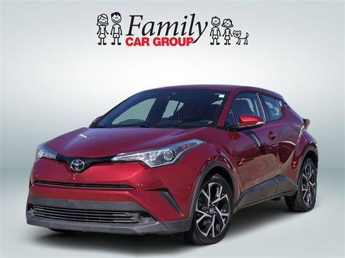Used 2018 Toyota C-HR XLE image 1