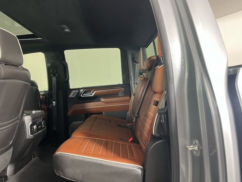 Used 2024 GMC Sierra 2500 Denali Ultimate image 29