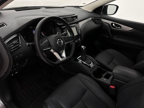 Used 2020 Nissan Rogue Sport SL w/ Premium Package image 12