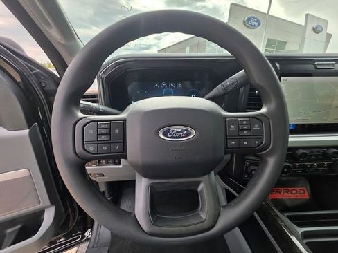 New 2026 Ford F250 XLT w/ XLT Premium Package AWD/4WD image 14
