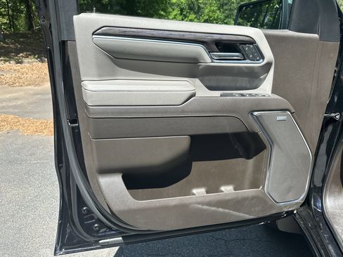Certified 2023 Chevrolet Silverado 1500 LTZ AWD/4WD image 9