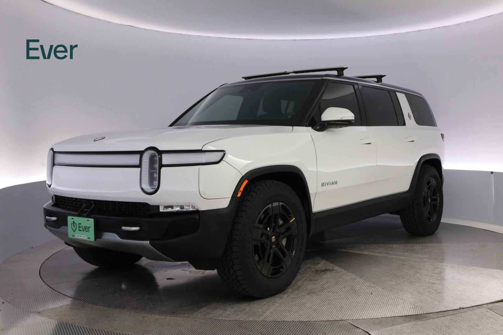 Used 2023 Rivian R1S Adventure Dual AWD/4WD image 2