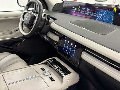 New 2026 Lincoln Navigator Reserve AWD/4WD image 11