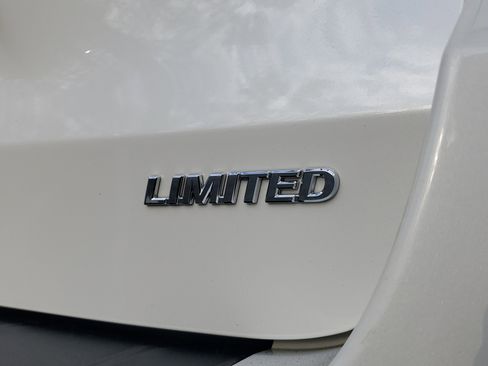 Certified 2017 Toyota Sienna XLE image 7