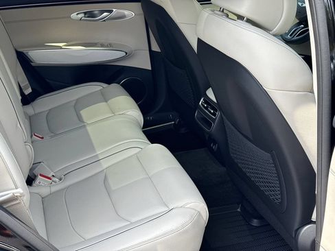 New 2026 Genesis GV70 2.5T Advanced AWD/4WD image 15