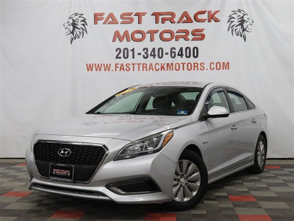 Used 2016 Hyundai Sonata SE FWD image 1