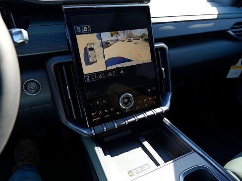 New 2026 GMC Acadia AT4 w/ Luxury Package image 15