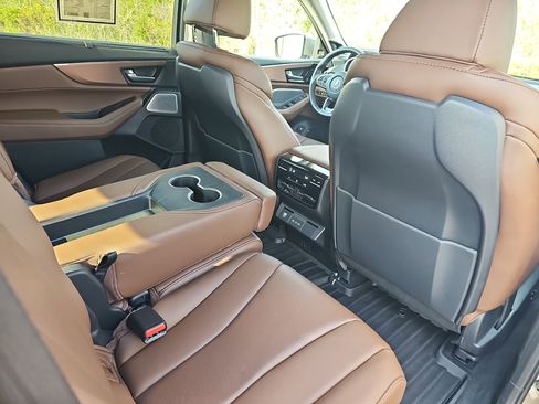 Certified 2026 Acura MDX FWD w/ Technology Package image 11