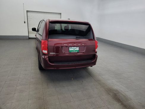 Used 2018 Dodge Grand Caravan SE FWD image 6