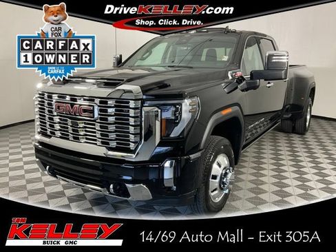 Used 2025 GMC Sierra 3500 Denali w/ Denali Reserve Package AWD/4WD image 1
