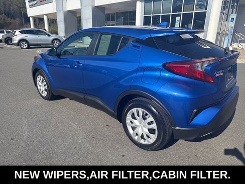 Used 2019 Toyota C-HR LE image 8