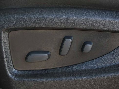 Used 2019 GMC Yukon XL Denali image 12