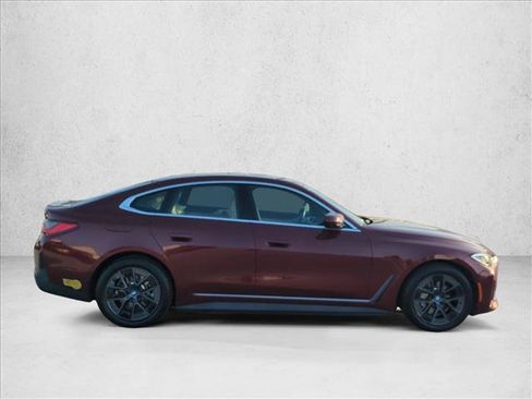 Used 2022 BMW i4 eDrive40 RWD image 4