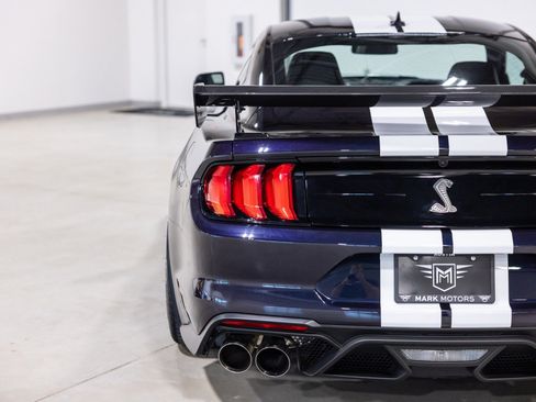 Used 2022 Ford Mustang Shelby GT500 w/ Carbon Fiber Track Pack RWD image 14