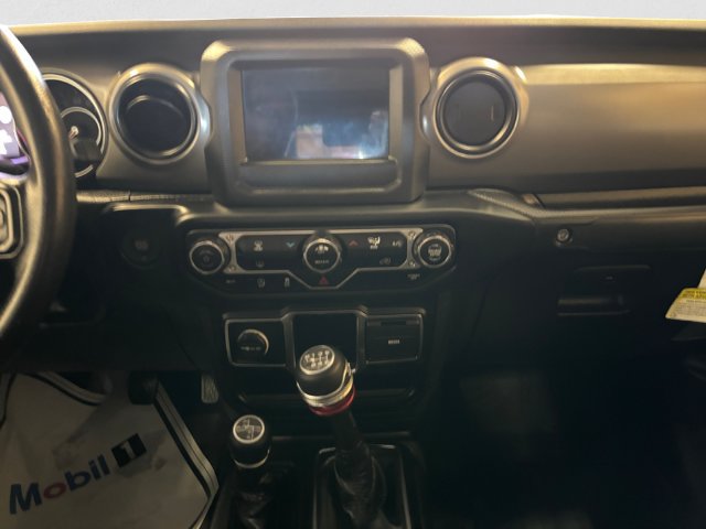 Used 2023 Jeep Gladiator Sport w/ Trailer Tow Package AWD/4WD image 12