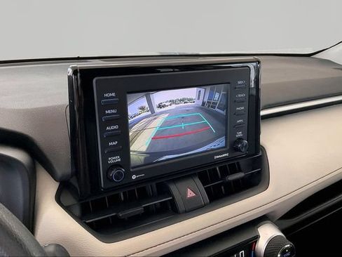 Used 2021 Toyota RAV4 XLE FWD image 11