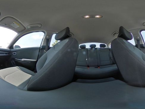 Used 2025 Kia K4 FWD image 47