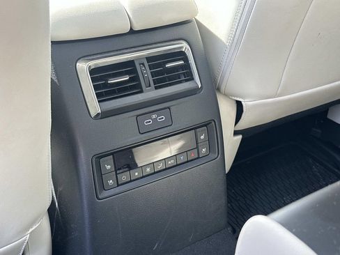 Certified 2025 MAZDA CX-90 3.3 Turbo S w/ Premium Plus image 32