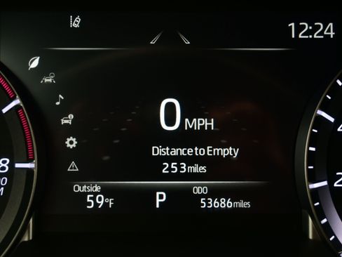 Used 2024 Toyota Highlander LE image 25