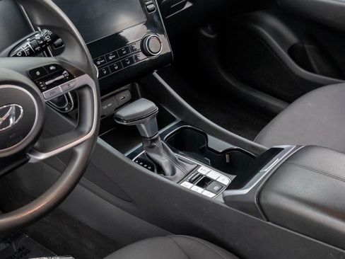 Used 2023 Hyundai Tucson SE image 11