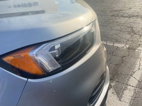 Used 2022 Ford Edge SEL w/ Convenience Package image 15