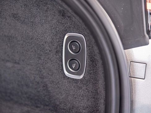 New 2026 Aston Martin DBX 707 image 18