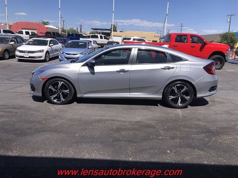 Used 2016 Honda Civic Touring image 5
