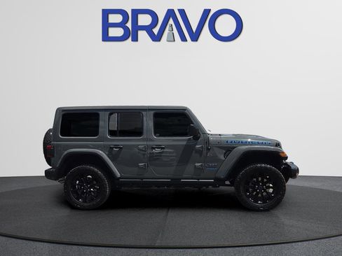 Used 2021 Jeep Wrangler Unlimited Rubicon 4xe w/ Cold Weather Group AWD/4WD image 3