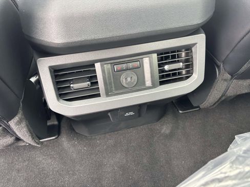 New 2025 Ford F250 Lariat w/ Lariat Ultimate Package image 34