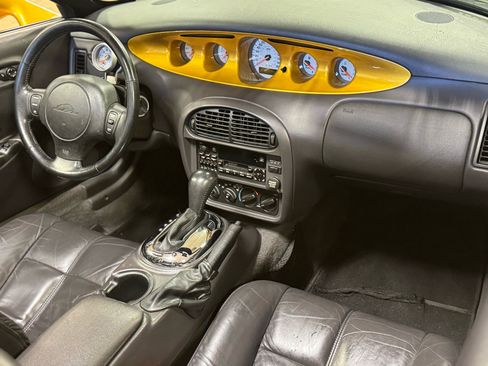 Used 2002 Chrysler Prowler image 18