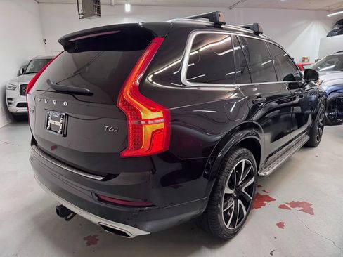 Used 2021 Volvo XC90 T6 Momentum w/ Climate Package image 3