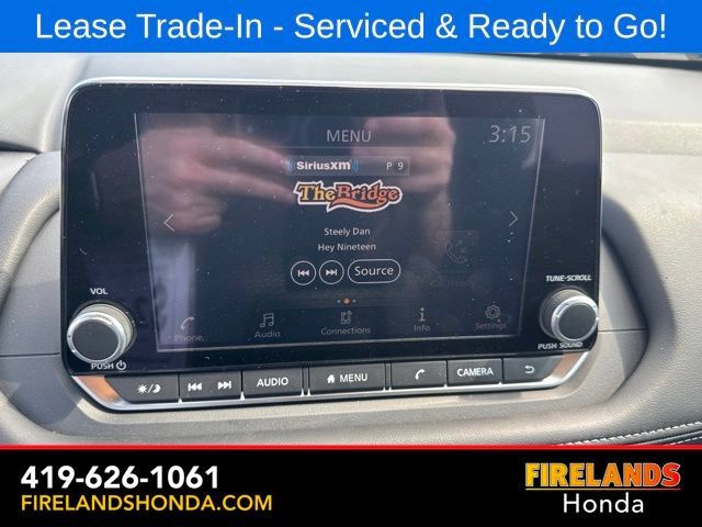Used 2025 Nissan Rogue S FWD image 19