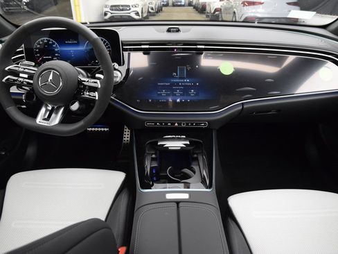 New 2026 Mercedes-Benz E 53 AMG e 4MATIC Sedan image 20