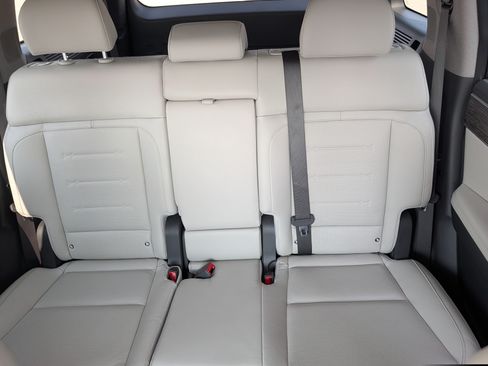 Used 2024 Hyundai Santa Fe Limited AWD/4WD image 13