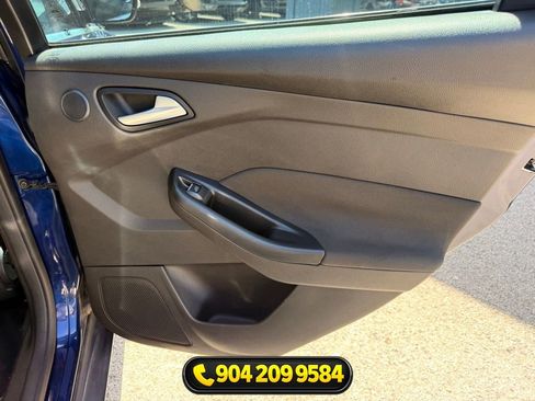 Used 2016 Ford Focus Titanium w/ Exterior Protection Package FWD image 31