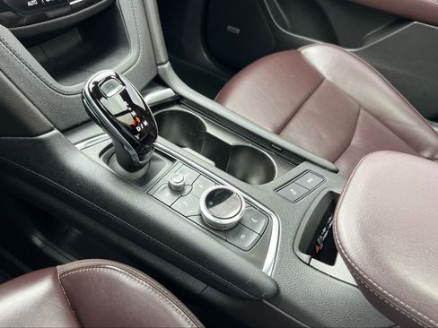 Used 2022 Cadillac XT6 Premium Luxury image 53