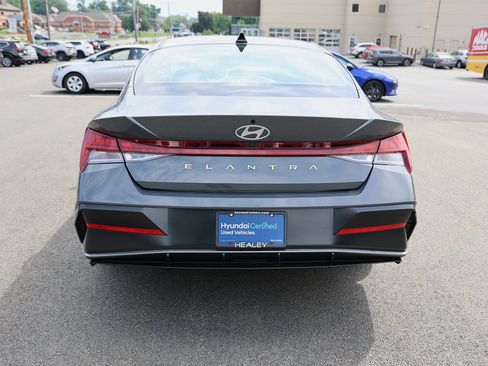Certified 2025 Hyundai Elantra SEL FWD image 6