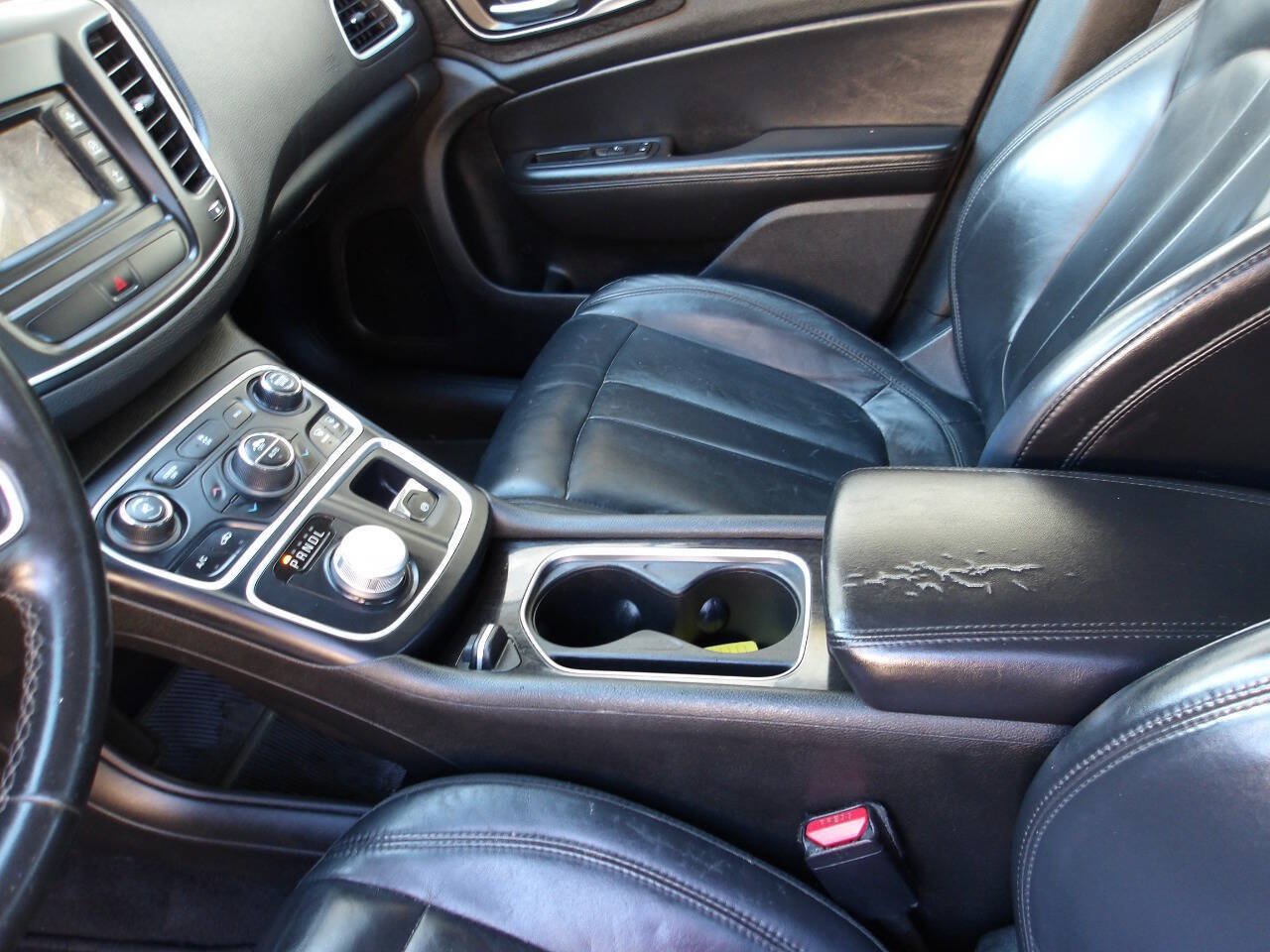 Used 2015 Chrysler 200 C FWD image 15