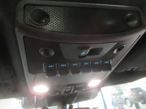 Used 2019 Ford F150 Raptor w/ Equipment Group 802A Luxury image 33