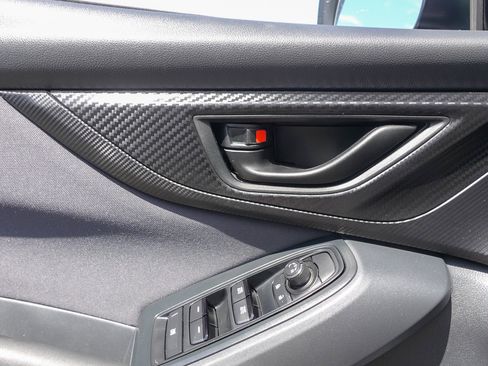 Used 2019 Subaru Crosstrek 2.0i Premium image 11